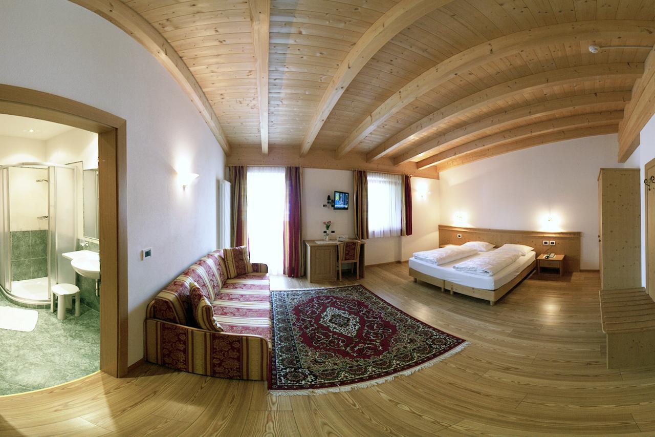 Hotel Resa Blancia San Vigilio Di Marebbe Esterno foto
