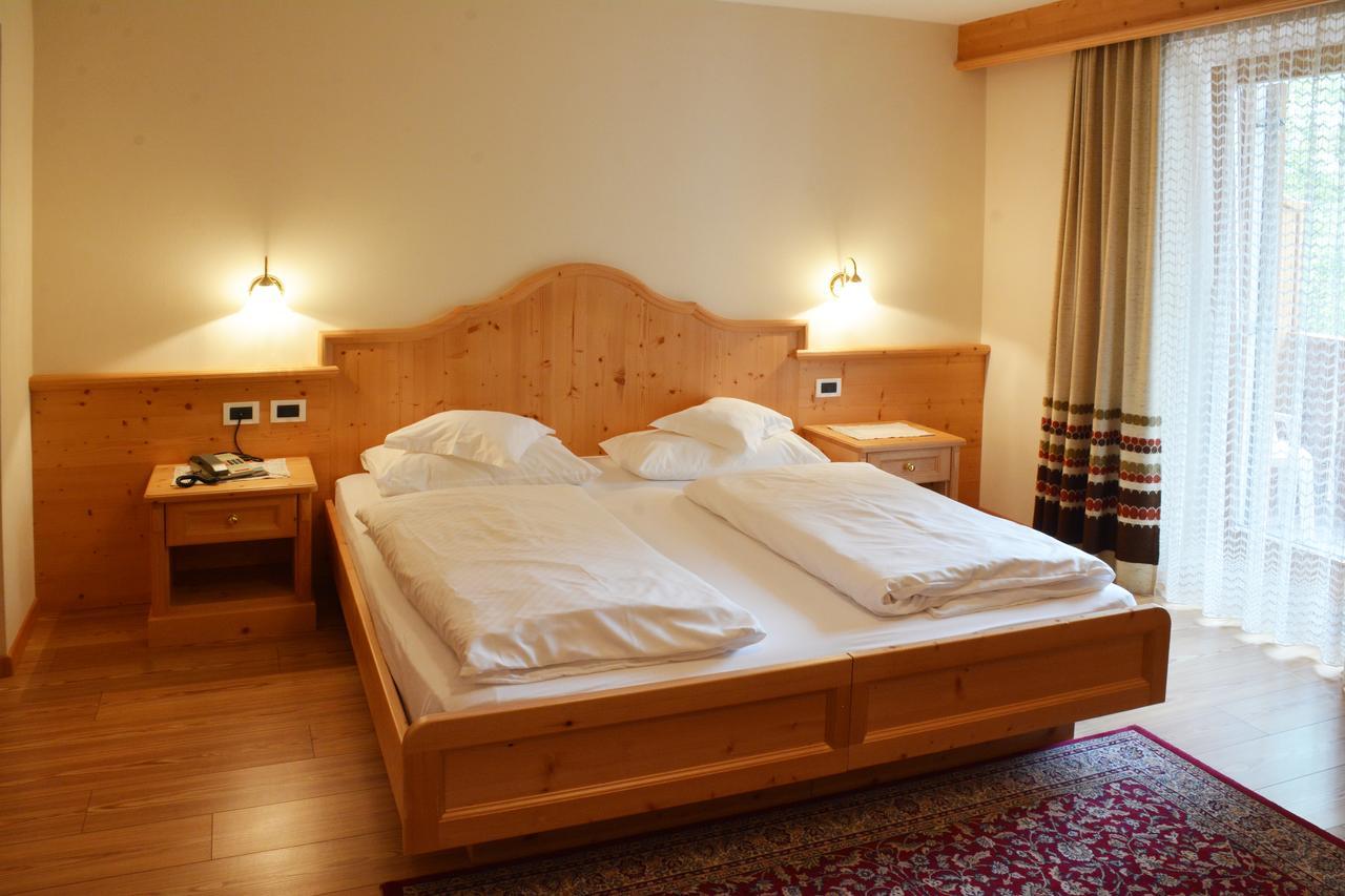Hotel Resa Blancia San Vigilio Di Marebbe Esterno foto