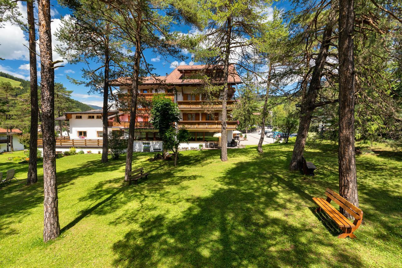 Hotel Resa Blancia San Vigilio Di Marebbe Esterno foto